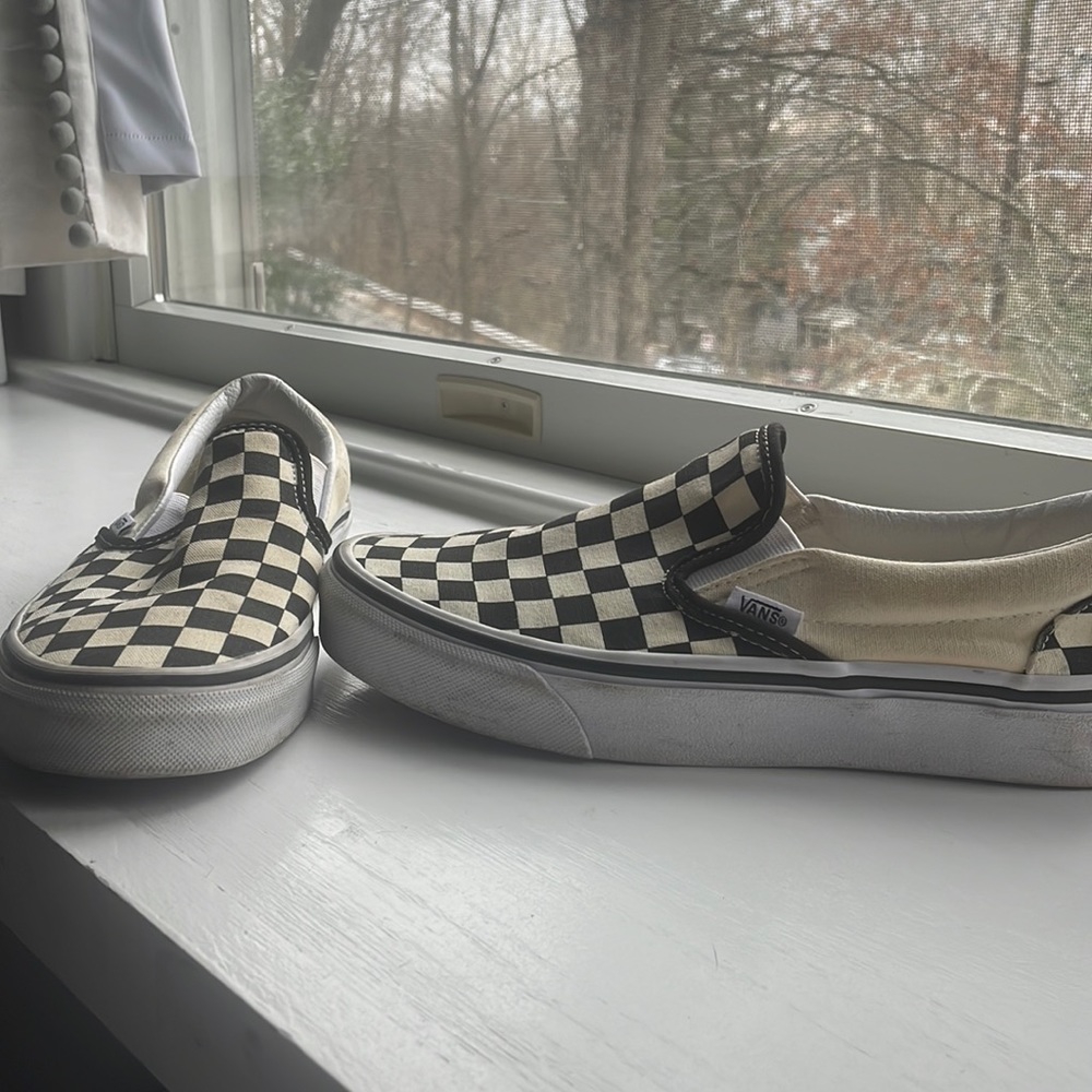 Gently worn size 6 kids black and white vans